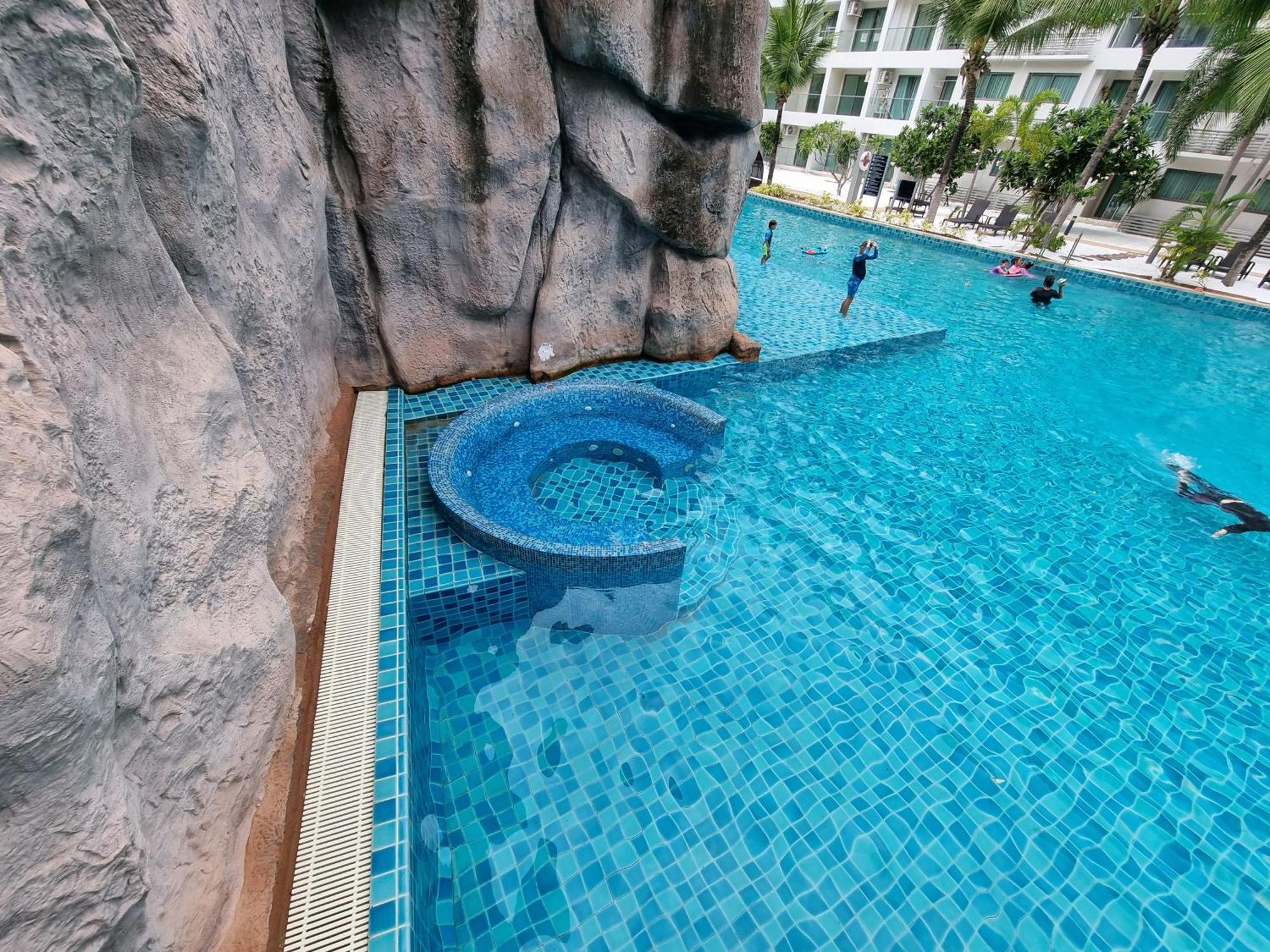 Laguna Beach Condo Resort 3 Maldives Pattaya Pool View ลากูน่า บีช คอนโด รีสอร์ต 3 พัทยา Jomtien Beach Exterior foto
