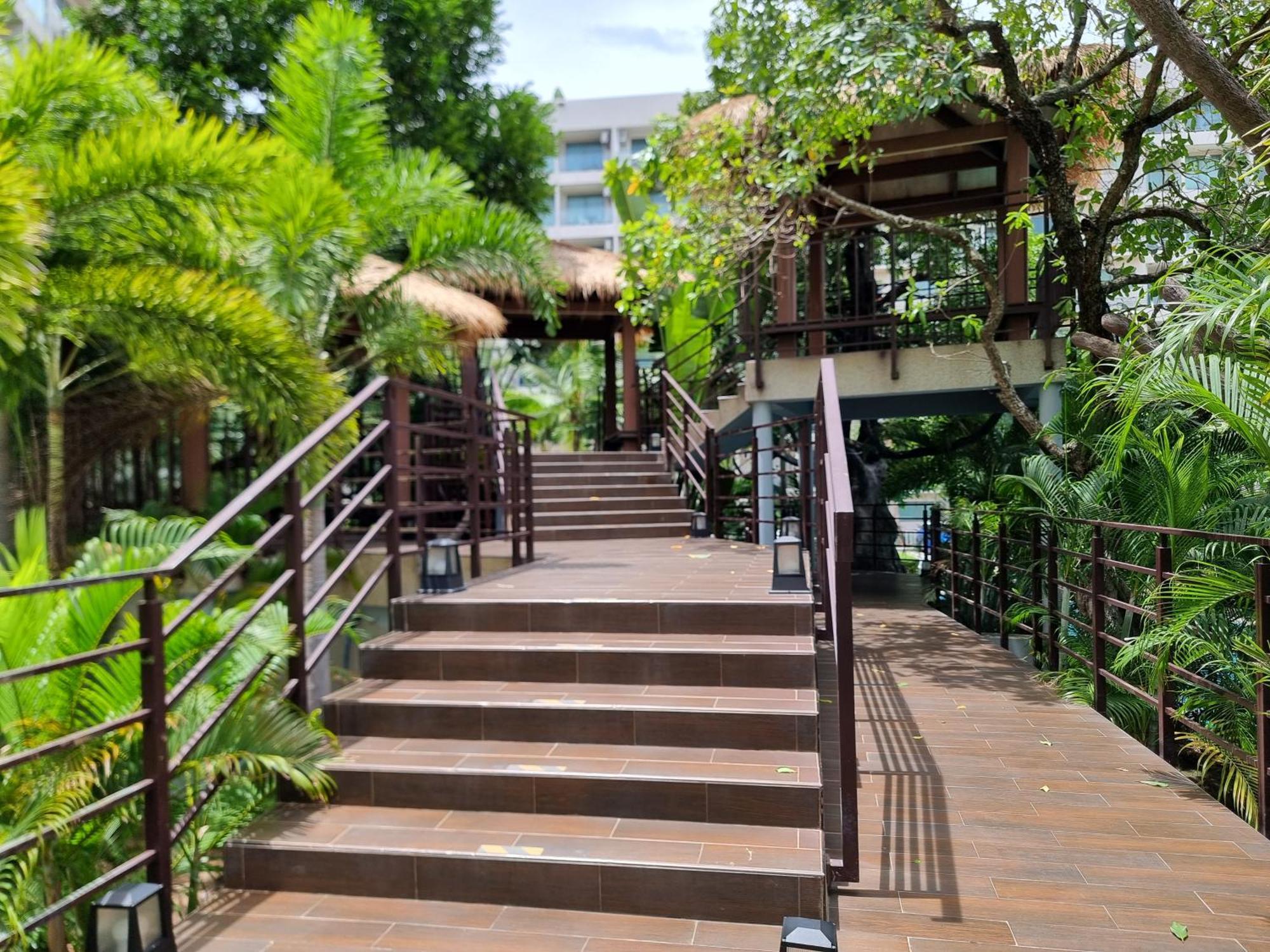 Laguna Beach Condo Resort 3 Maldives Pattaya Pool View ลากูน่า บีช คอนโด รีสอร์ต 3 พัทยา Jomtien Beach Exterior foto